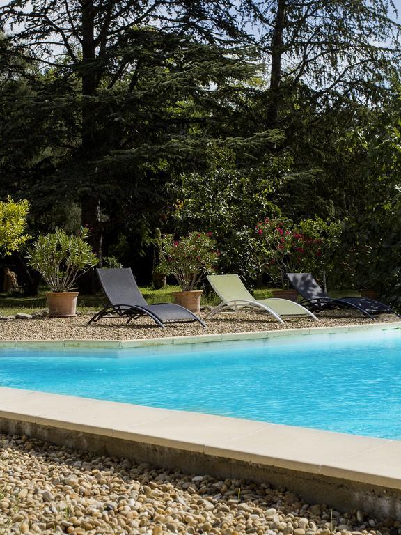 Chambres D'Hotes Les Baumes Saint-Quentin-la-Poterie Exterior foto
